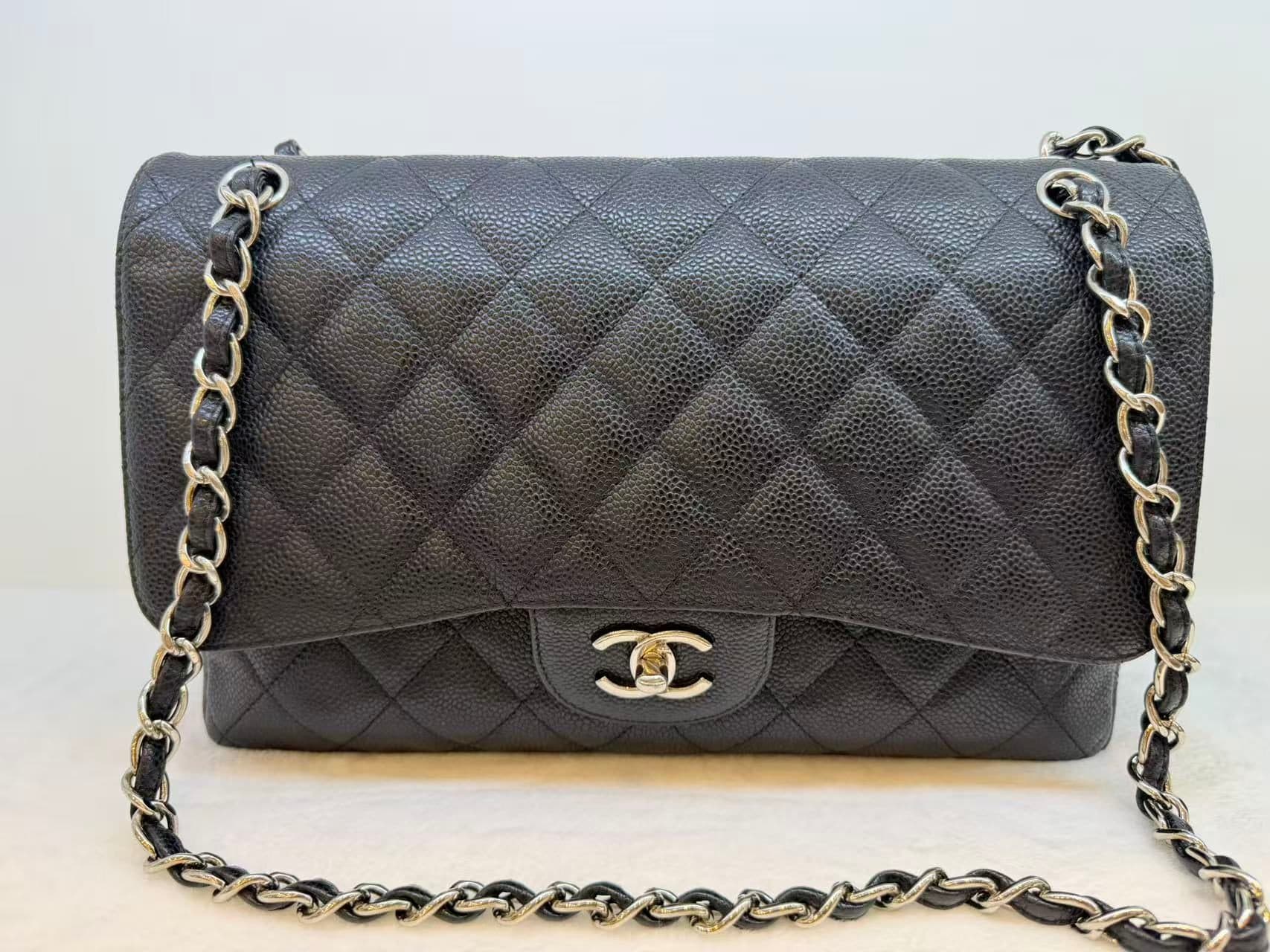 Chanel Chanel Classic Flap Jumbo Caviar Chain Bag
